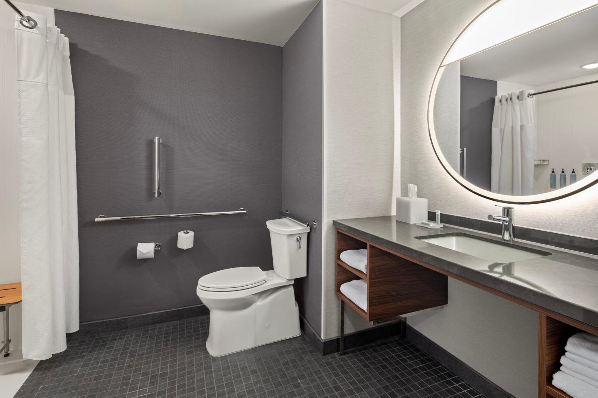 Courtyard By Marriott Bettendorf Ngoại thất bức ảnh