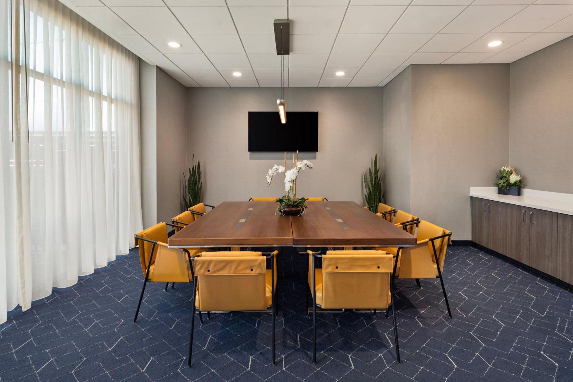 Courtyard By Marriott Bettendorf Ngoại thất bức ảnh